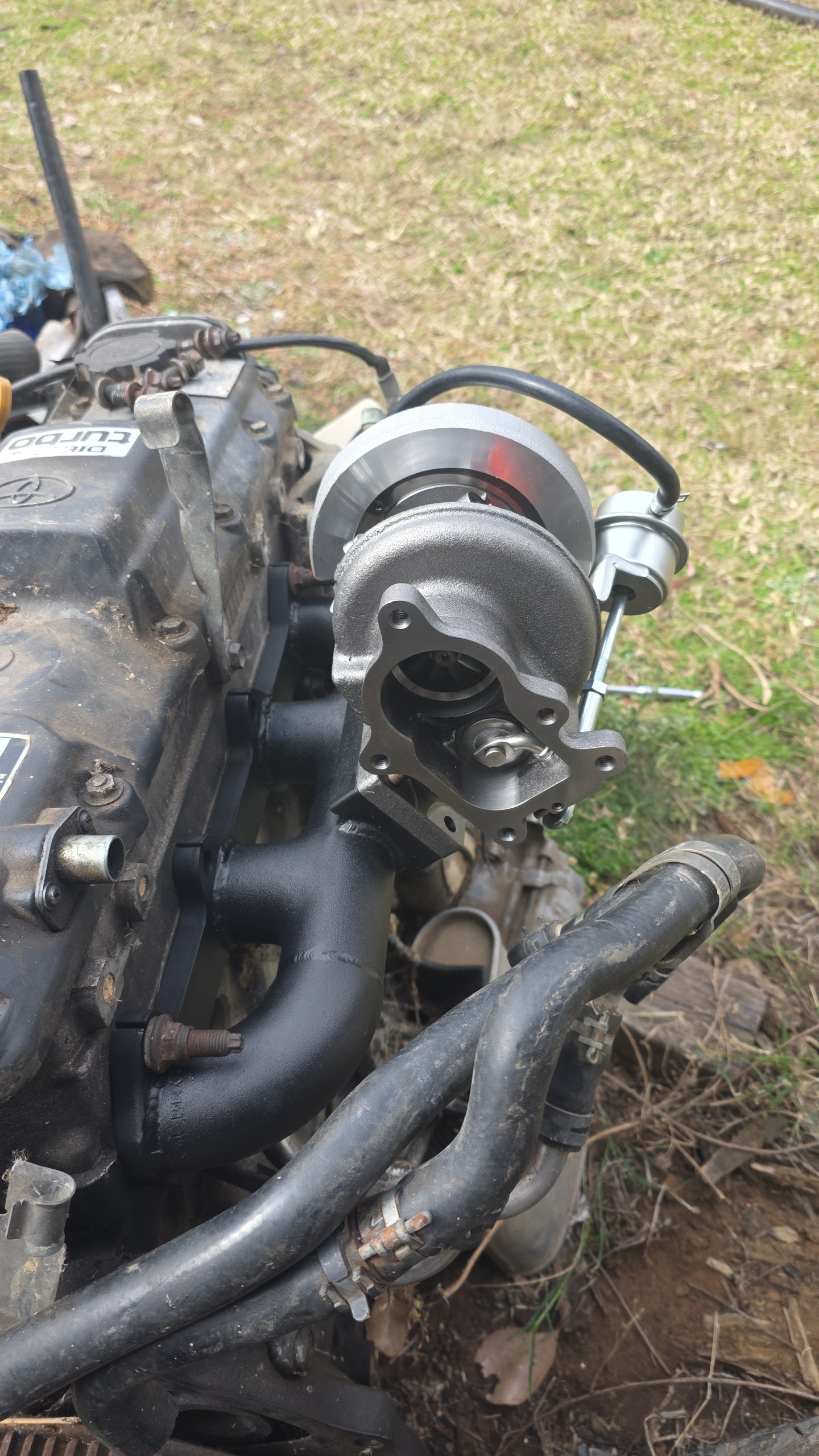 Toyota 1kz / 1kzte high mount turbo manifold.